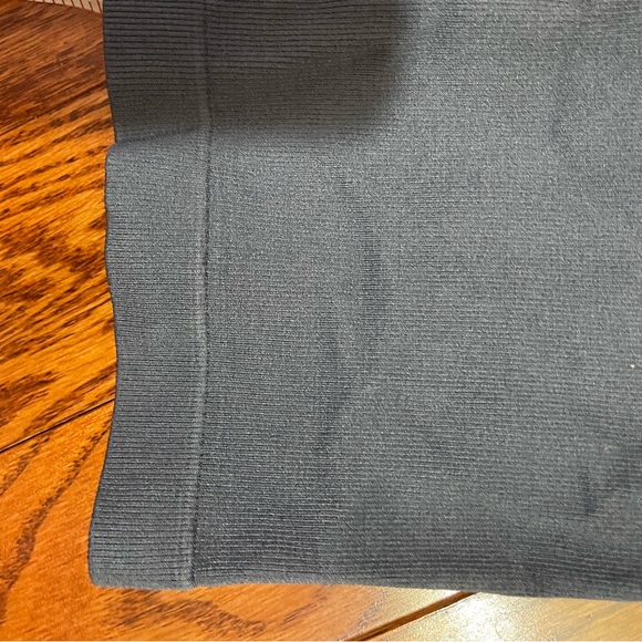 Gray biker shorts - Picture 7 of 10